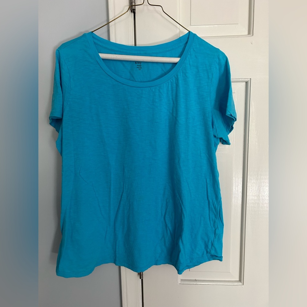 Crown & Ivy knit top